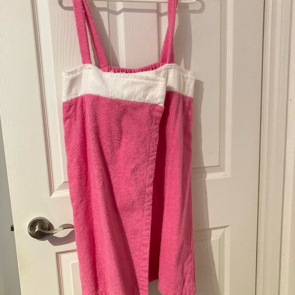 Aegean Apparel Pink & White Women’s Terry One-Piece Robe